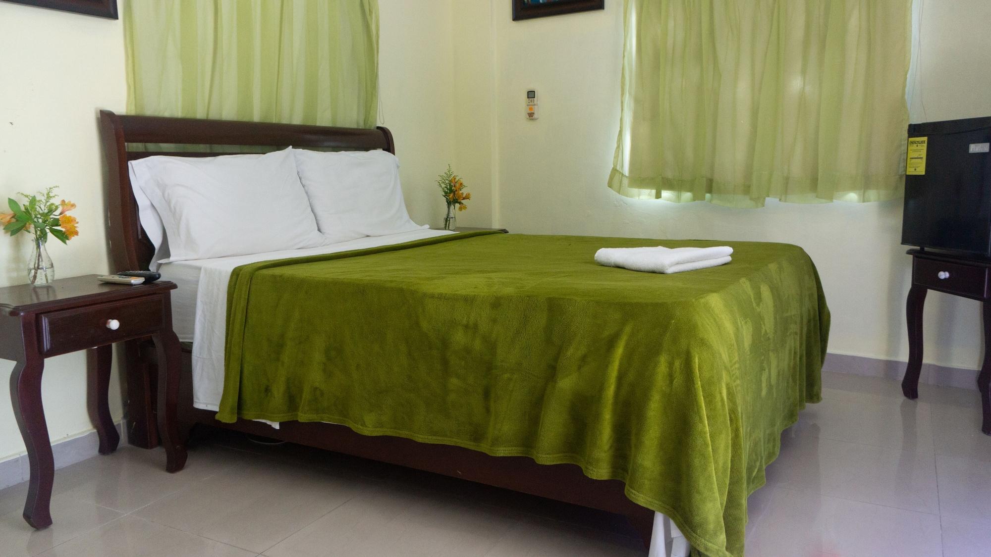 Hotel Luis V Санто-Доминго Экстерьер фото