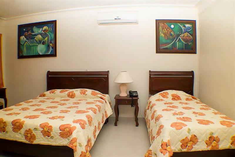 Hotel Luis V Санто-Доминго Экстерьер фото
