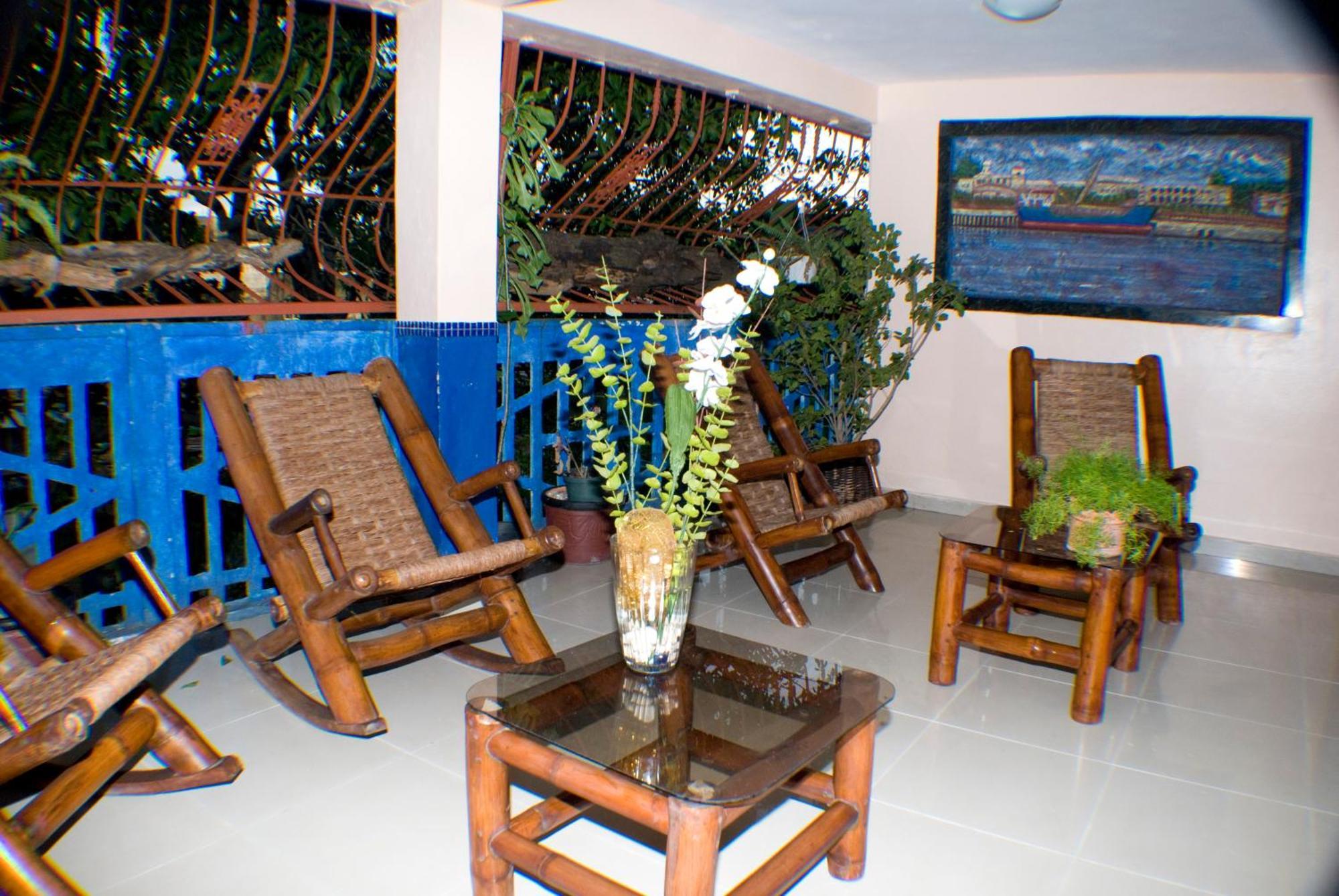 Hotel Luis V Санто-Доминго Экстерьер фото